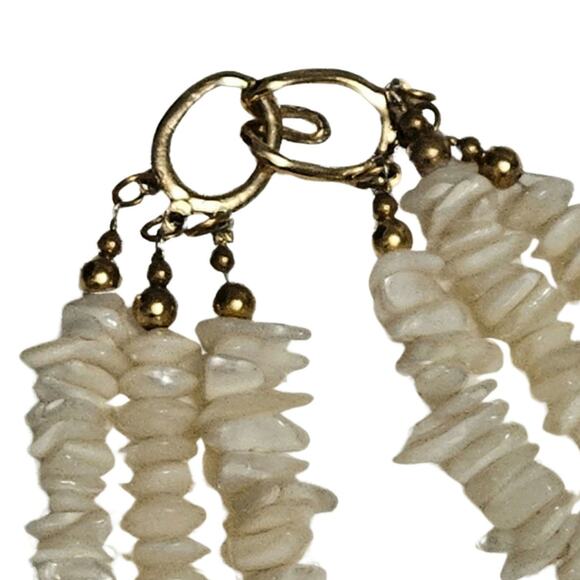 Vintage White Blue Pink Cream Triple Layered Puka Shell Mother of Pearl Necklace - Picture 4 of 4